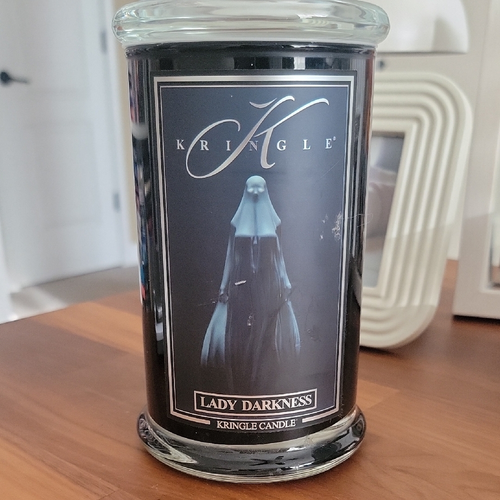 Kringle K Lady Darkness Jar Candle - Black New